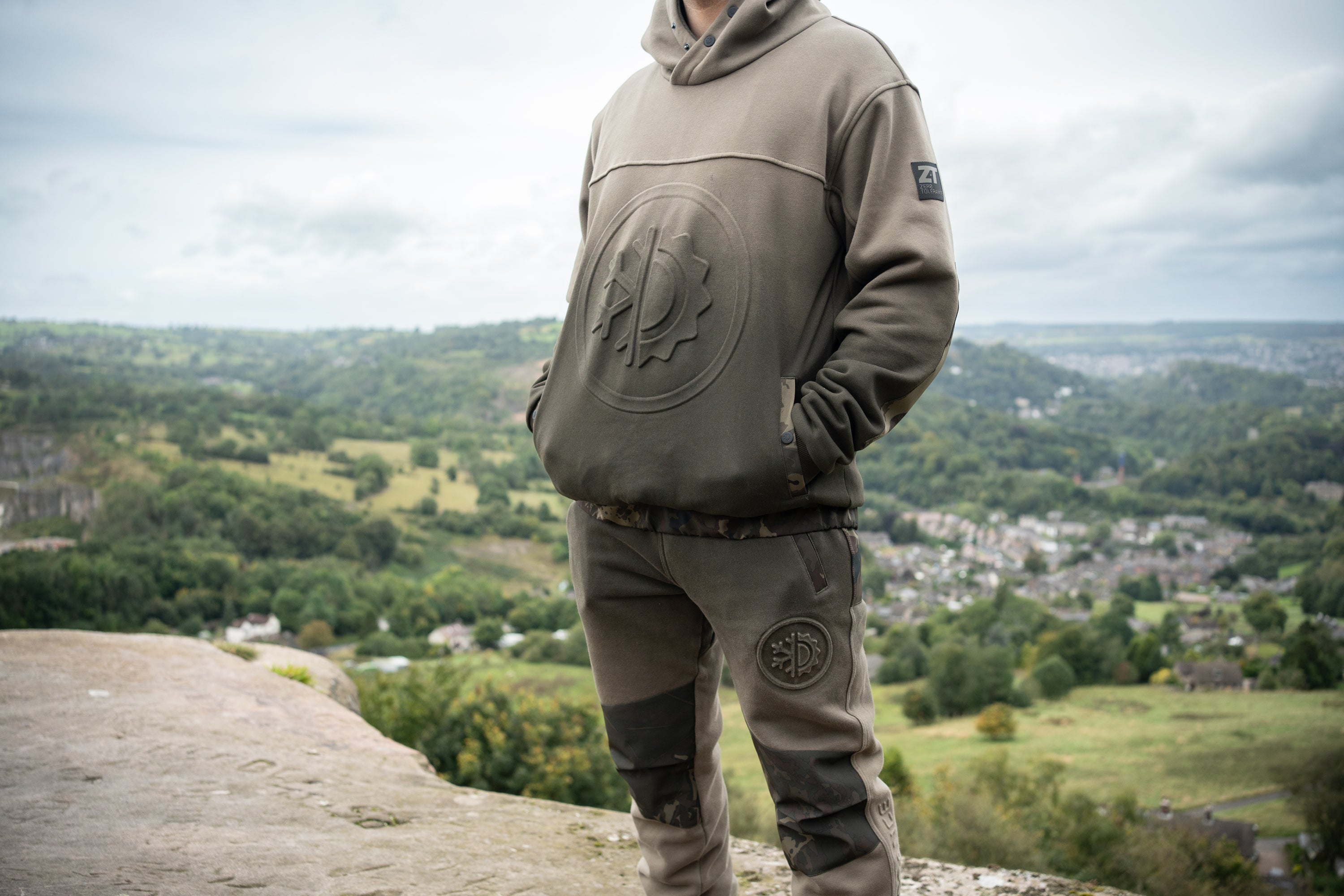 ZT Wind Chill Hoody Two Tone Element – Nash Tackle