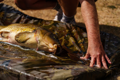 Carp Care Flat Mat Camo (11).jpg