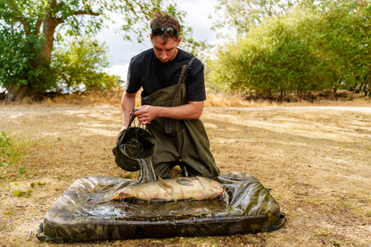 Carp Care Flat Mat Camo (15).jpg