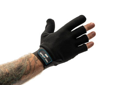 SpotOnCastingGlove_Studio_1.jpg