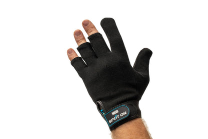 SpotOnCastingGlove_Studio_3.jpg