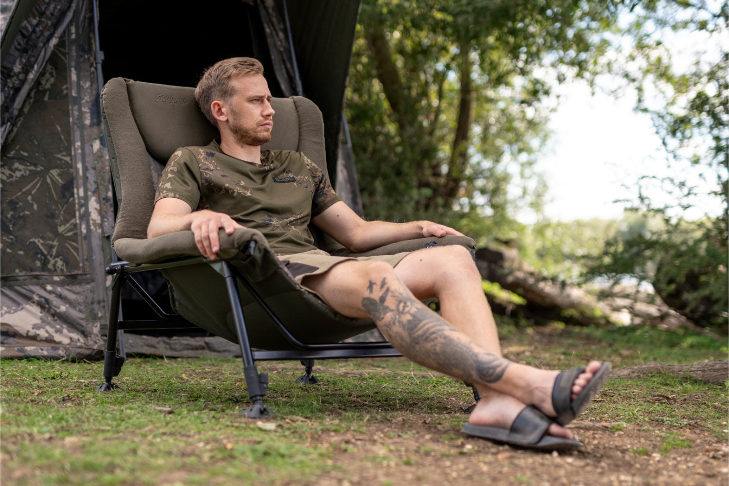 Indulgence Emperor Chair Camo – Nash Tackle